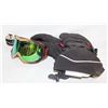 Image 1 : SNOWBAORDING GOGGLES + GLOVES IN