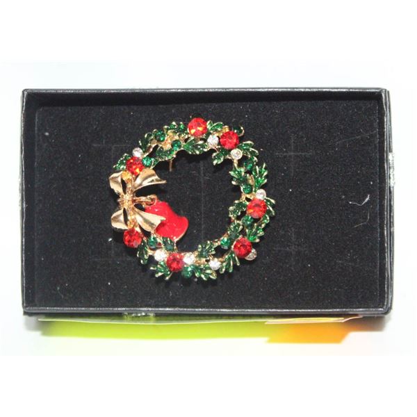 XMAS WREATH BROOCH 1.42”
