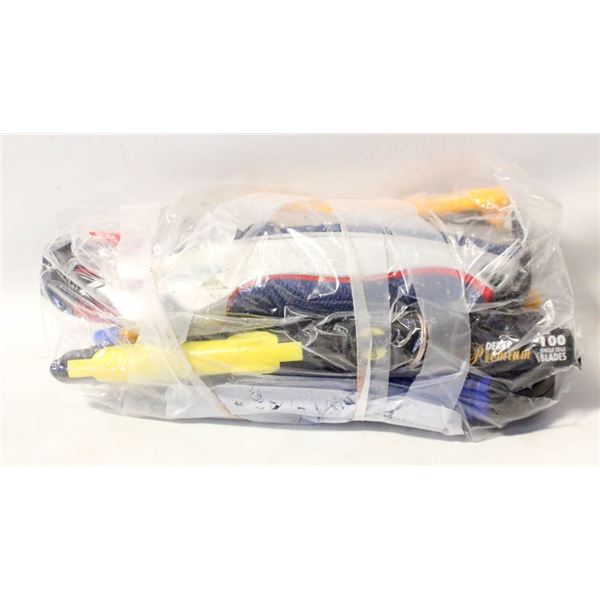 BAG OF UTILITY KNIVES