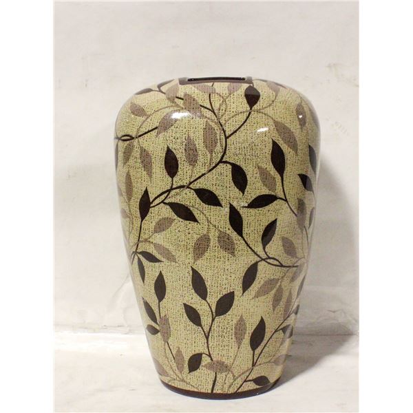HOMESENSE FLOWER LEAF PATTERN VASE
