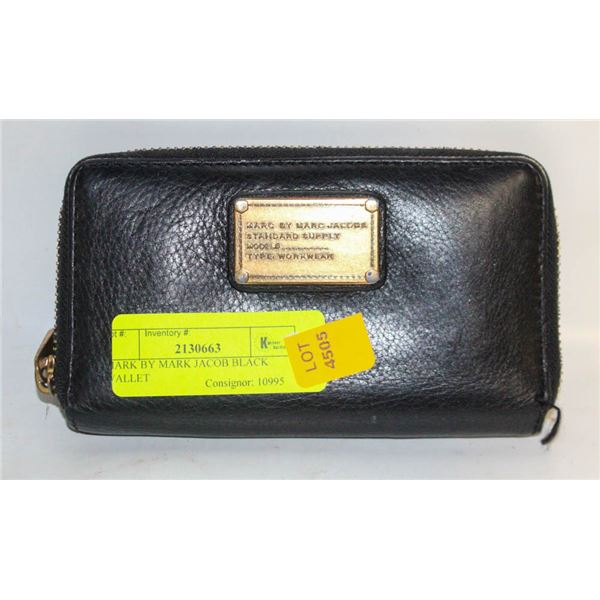 MARK BY MARK JACOB BLACK WALLET