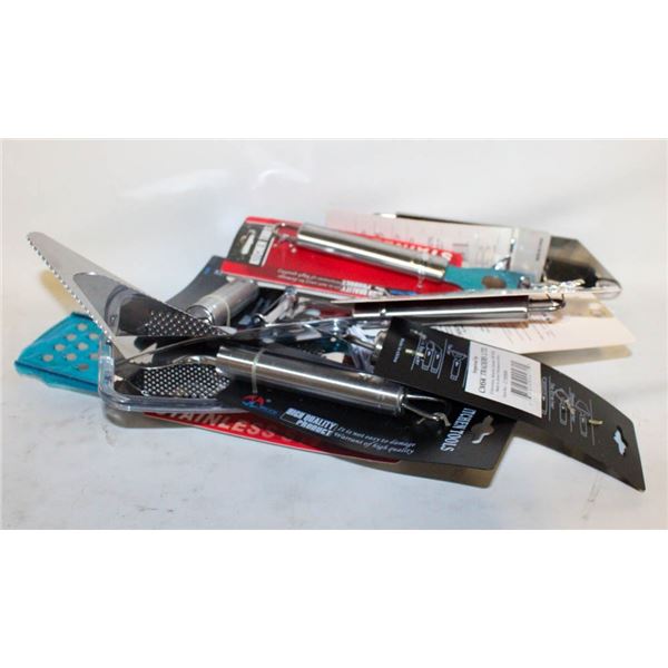 NEW - BAG OF 12 MISC KITCHEN TOOLS