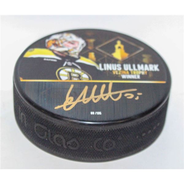 SIGNED HOCKEY PUCK LINUS ULLMARK WITH COA