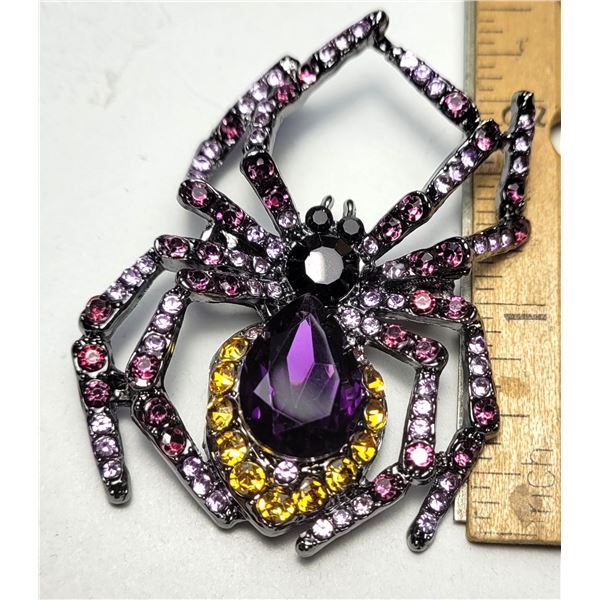 24)  SHOWSTOPPER IRRIDESCENT SPIDER