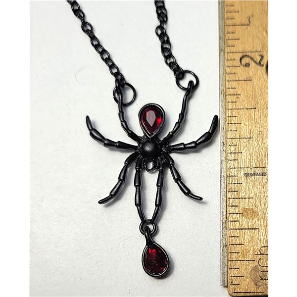 28)  BLACK SPIDER PENDANT WITH 18" CHAIN &