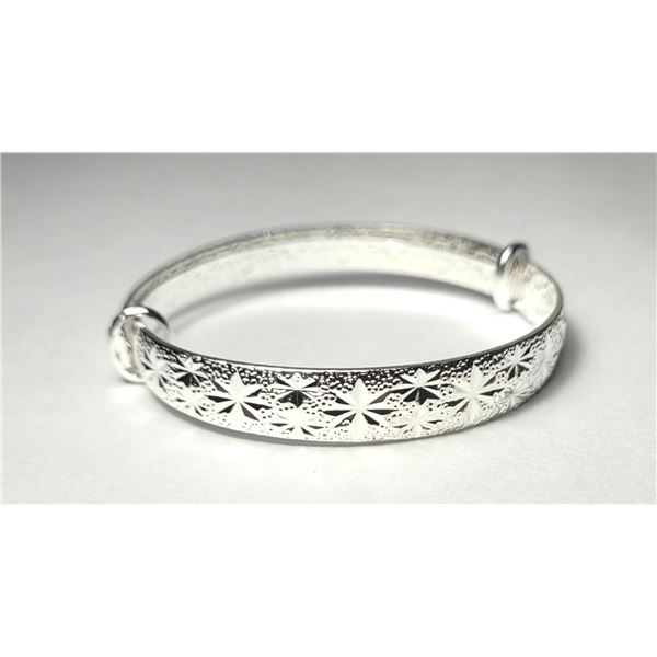 11)  ETCHED SILVER TONE ADJUSTABLE