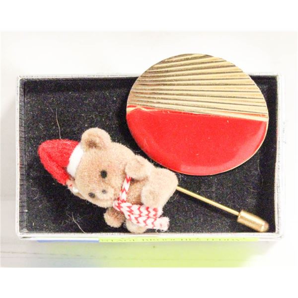 SET OF VINTAGE BROOCHES TEDDY AND RED AND