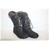Image 1 : LADIES COLUMBIA SZ 7 WINTER BOOTS WATERPROOF