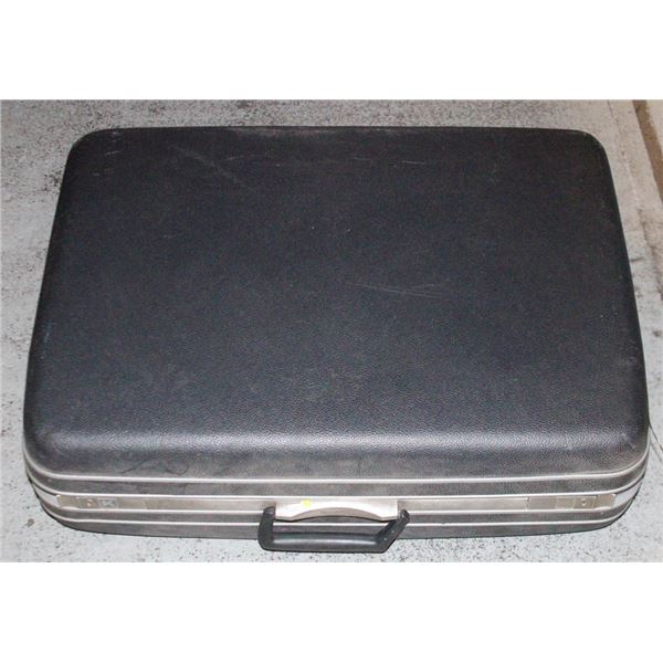 SAMSONITE HARD SHELL SUITCASE