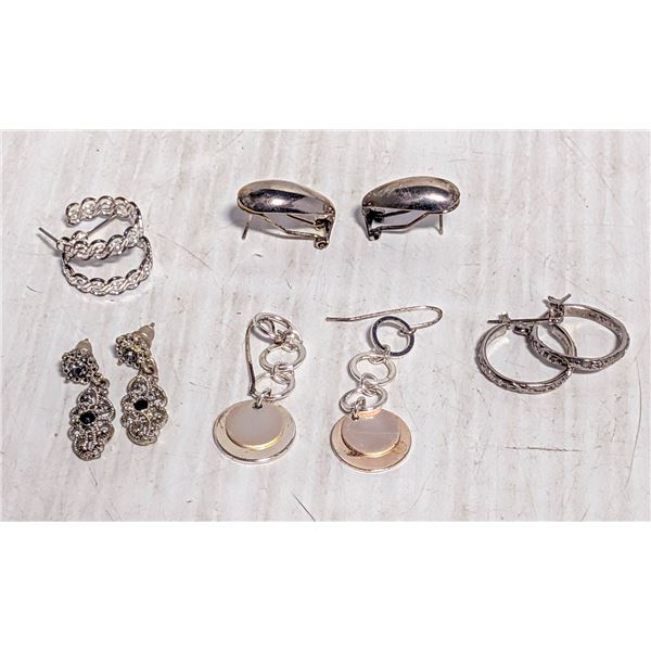 5 PAIRS OF SILVER PLATED-SILVER TONE EARRINGS