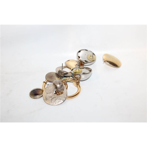5 PAIRS OF SILVER AND GOLD TONE EARRINGS