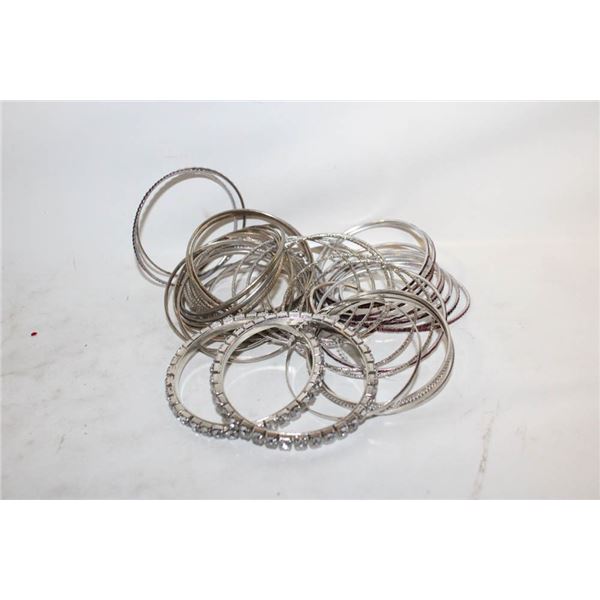 LARGE VOLUME OF SILVER TONE BRACELTS PLUS