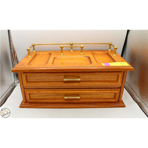 ESTATE VINTAGE WOOD 2-DRAWER VALLET
