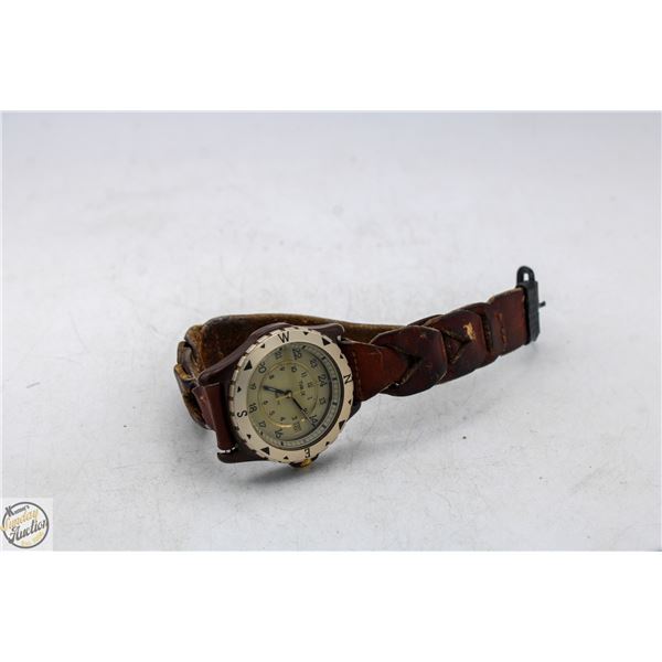 VINTAGE TIMEX MEN'S WATCH, 38MM CASE, W/ NEW