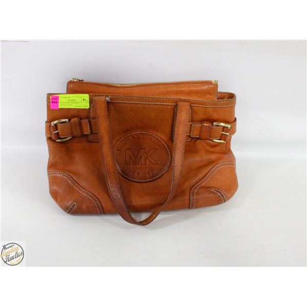 MICHEAL KORS VINTAGE MILLBROOK TOTE