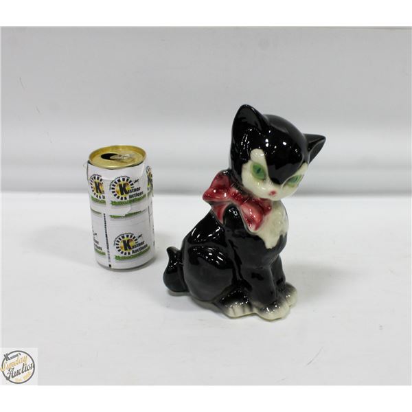 ESTATE MADE IN USA CERAMIC CAT ORNAMENT