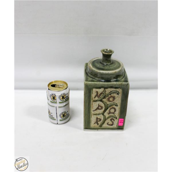 ESTATE CERAMIC LIDDED VASE