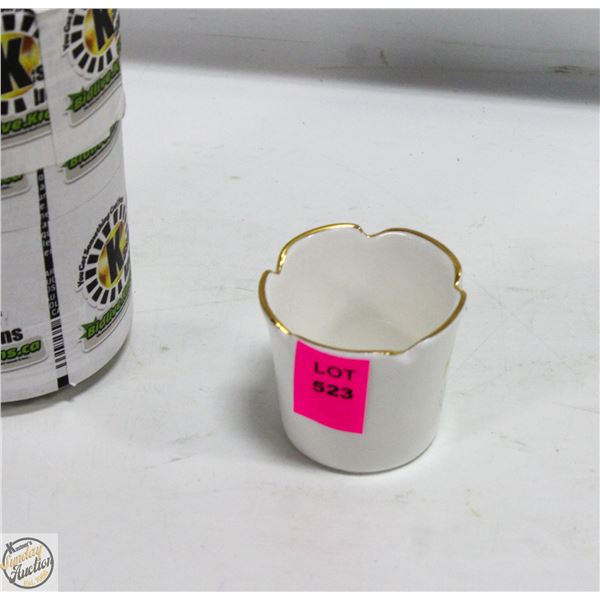 ESTATE MADE IN ENGLAND FINE BONE CHINA CUP MINI-