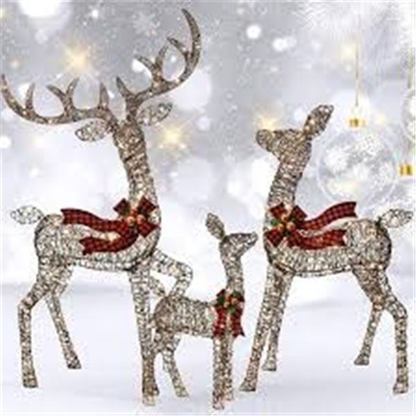 BRAND NEW OUTDOOR CHRISTMAS REINDEER FAMILY DECOR