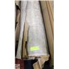 Image 1 : ROLL OF ARMSTRONG LINOLEUM BEIGE 12’ X 99’