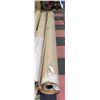 Image 1 : ROLL OF ARMSTRONG LINOLEUM BEIGE 12’ X 99’