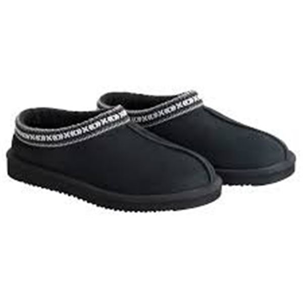 NEW KIRKLAND UNISEX SHEARLING SLIPPERS M7 W8 BLACK