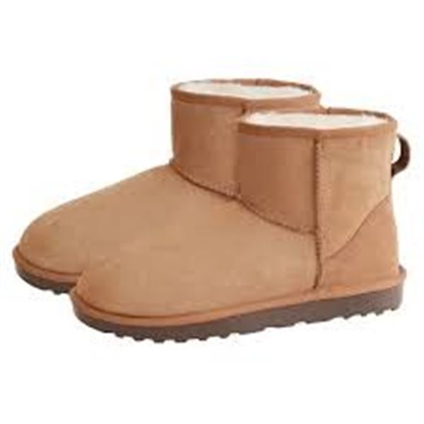 NEW KIRKLAND SHEARLING BOOTS SIZE 7