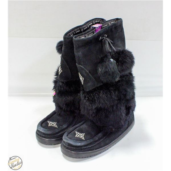 LADIES SZ 7 MANITOBAH SNOWY OWL MUKLUKS