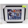 Image 1 : FRAMED OILERS' WAYNE GRETZKY GAME USED