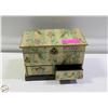 Image 1 : ESTATE JEWELLERY BOX