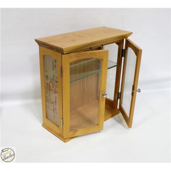 WOODEN DISPLAY OPENING DOOR'S