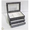 Image 1 : LARGE GREY JEWELRY BOX