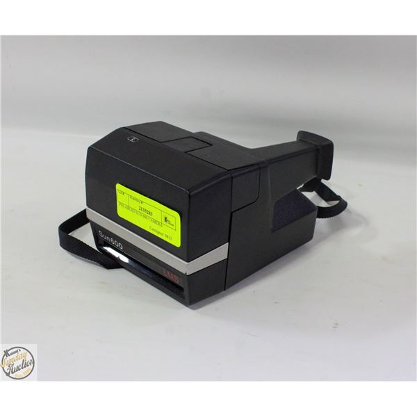 POLAROID SUN 600 CAMERA