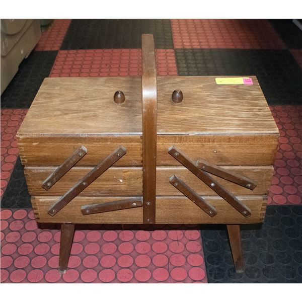VINTAGE FOLDING ACCORDION SEWING BOX AND