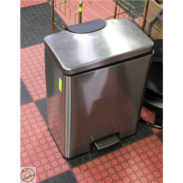 STAINLESS STEP GARBAGE CAN H-23"