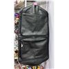 Image 1 : ESTATE HANGING SUIT STORAGE BAG