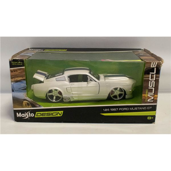 1967 FORD MUSTANG GT SILVER W/BLUE