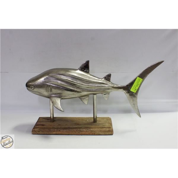 LARGE STEEL FISH SHOWPIECE HOME ACCENT