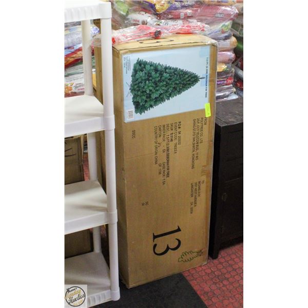 7.5 FT CHRISTMAS TREE W STAND