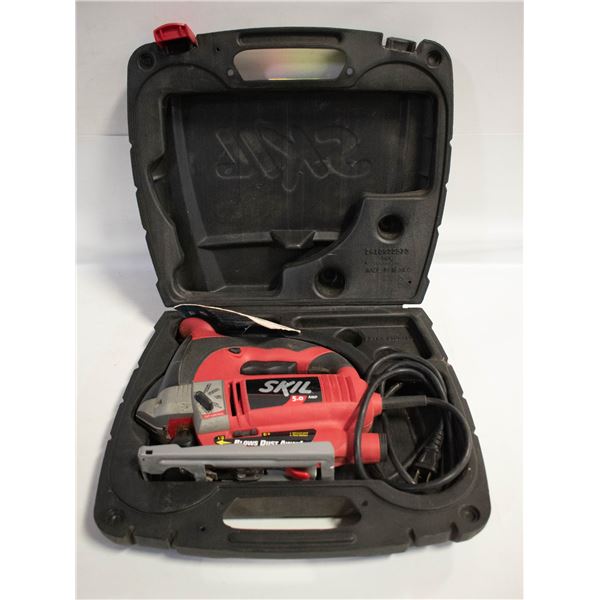 SKIL 5 AMP JIGSAW  W CASE