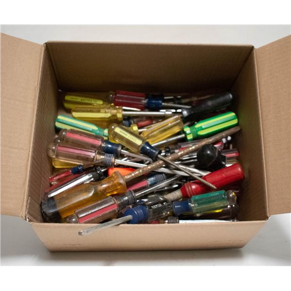 BOX OF ASSORTED SCREWDRIVERS
