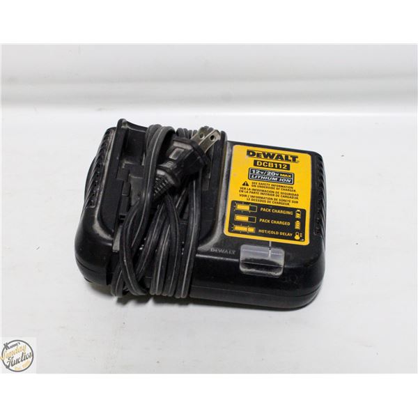 DEWALT CHARGER DCB112 LITHIUM ION 12V/20V MAX