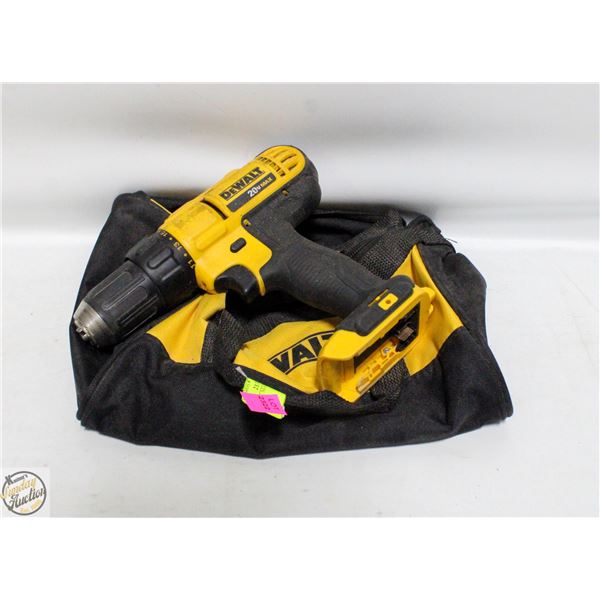 DEWALT 20V MAX DRILL TOOL IN BAG