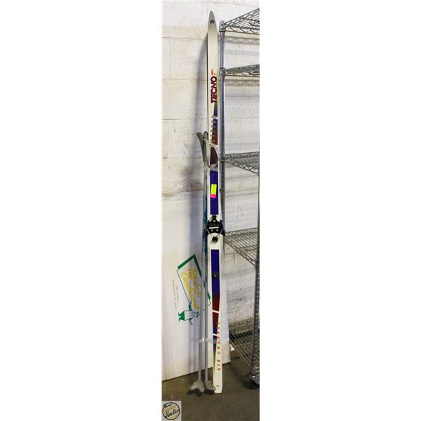 TECHNO PRO 200 CROSS COUNTRY SKIS WITH POLES