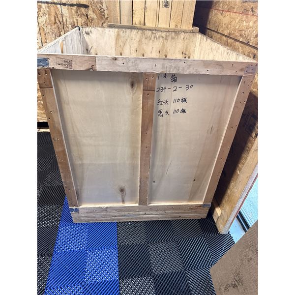 ONSITE: 38" X 38" X 40" SHIPPING CRATE W/ FLAT LID