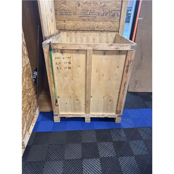ONSITE: 38" X 38" X 40" SHIPPING CRATE W/ FLAT LID