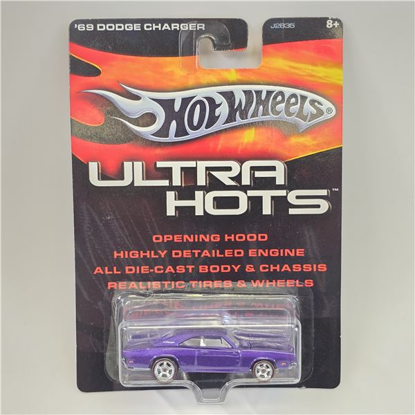 Hot Wheels Ultra Hots 69 Charger