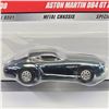 Image 2 : Hot Wheels Classics Aston Martin Chase