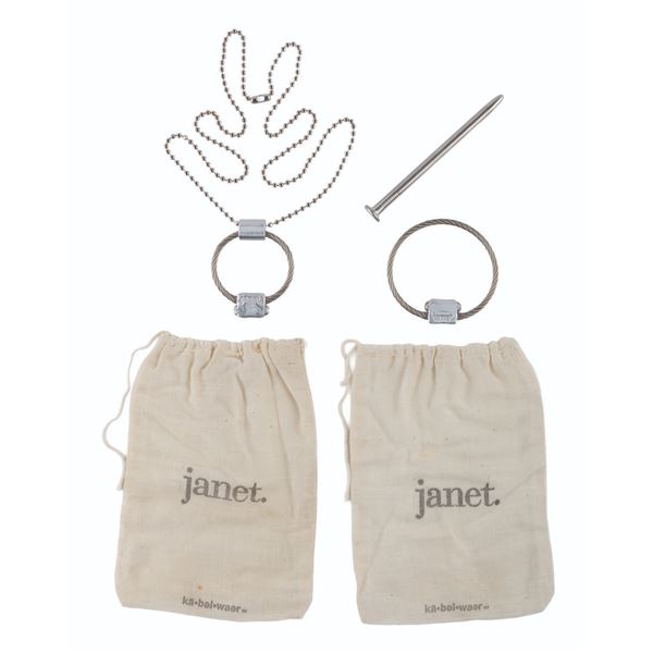 A Janet Jackson Kabelwaer Necklace and Bracelet.