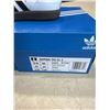 Image 2 : 2 NEW PAIRS ADIDAS SAMBA OG EL 1 SIZE US 6.5K